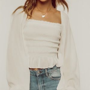 ✨ 3 for $25 ✨ F21 Smocked Peasant Sleeve Top